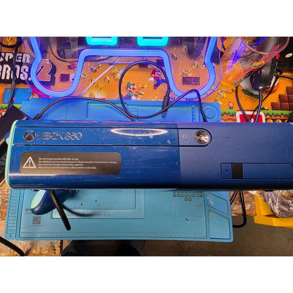 Xbox 360 E Console 500GB Blue Call of Duty Edition